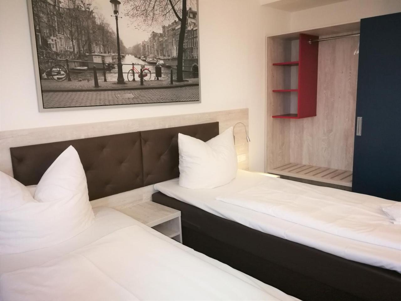 Hotel Near By Laatzen Exteriér fotografie
